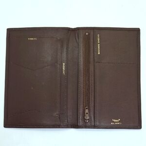 Bosca Slim Bifold Brown Leather Travel Wallet